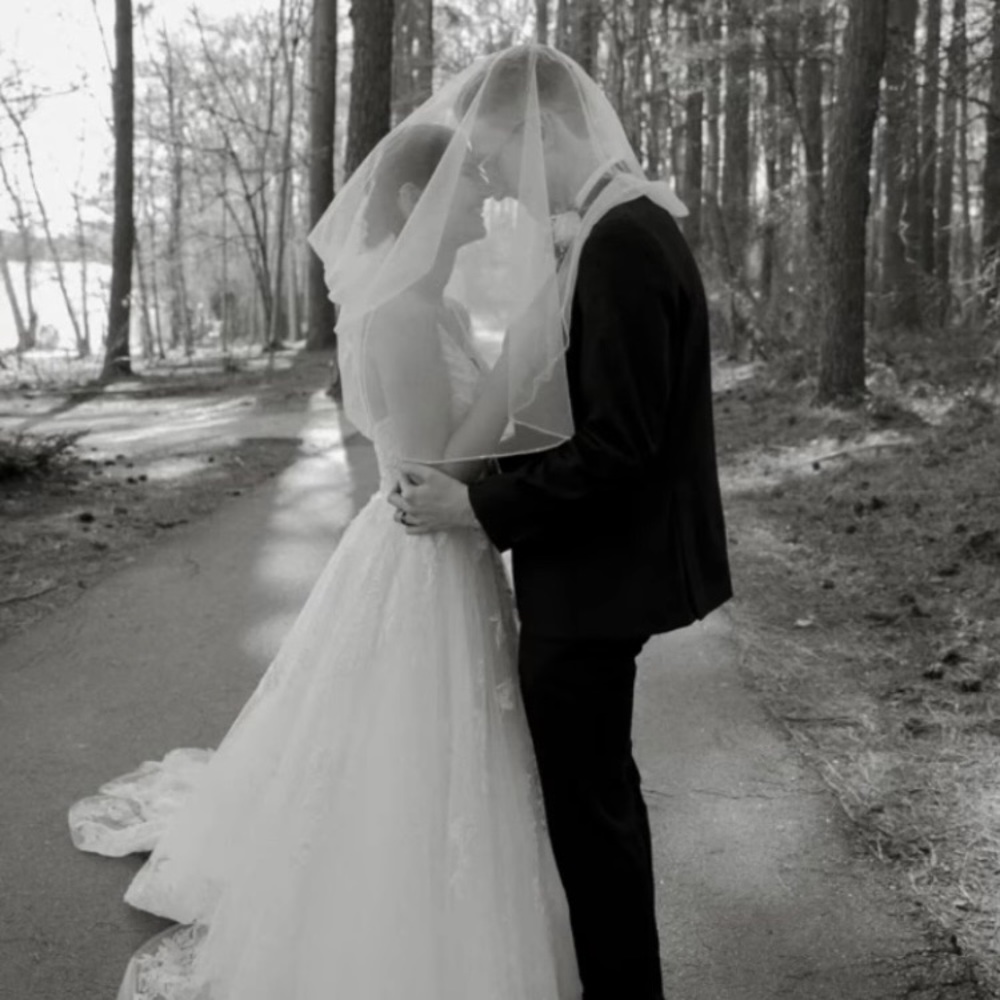 Meet your Posher, Mikaela - Picture 3 of 7